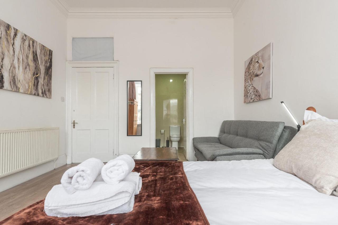 Spacious Ensuite Rooms In Edinburgh City Centre - Excellent Location Ngoại thất bức ảnh